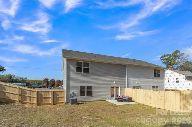 12840 Statesville Road B, Huntersville, NC 28078