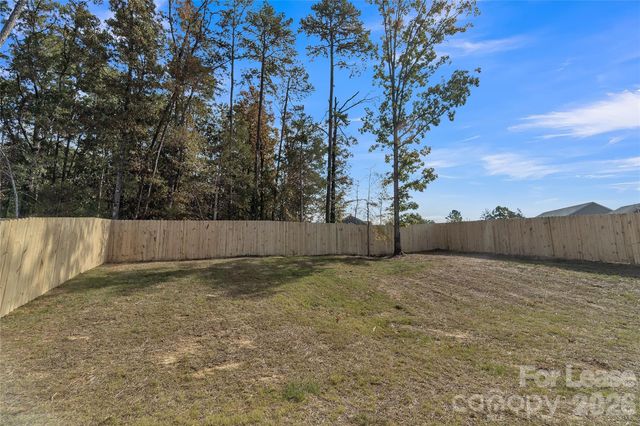 12840 Statesville Road B, Huntersville, NC 28078