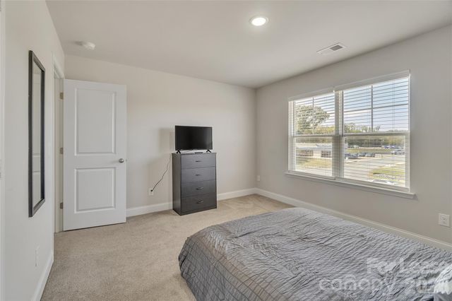 12840 Statesville Road B, Huntersville, NC 28078