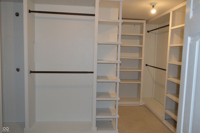 5957 N Attleburg Drive, Mccordsville, IN 46055