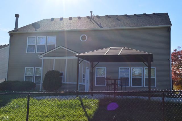 5957 N Attleburg Drive, Mccordsville, IN 46055