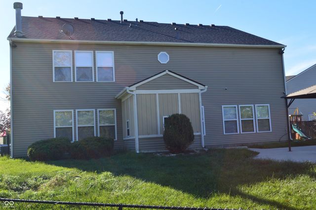 5957 N Attleburg Drive, Mccordsville, IN 46055