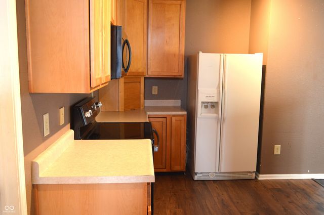 5957 N Attleburg Drive, Mccordsville, IN 46055