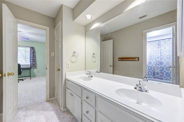 3911 Fawn Nest Trail, Sugar Land, TX 77479
