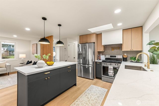 4124 178th Place SW, Lynnwood, WA 98037