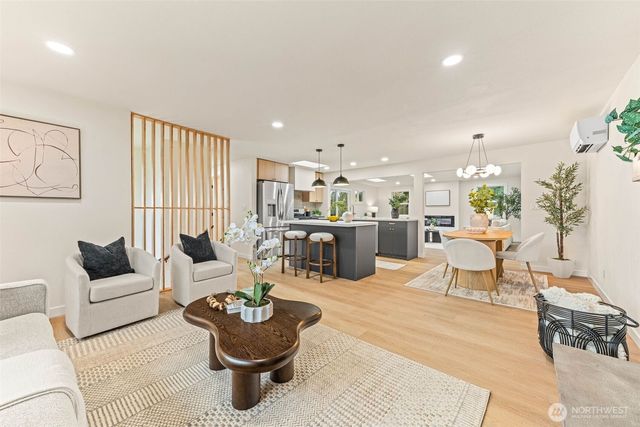 4124 178th Place SW, Lynnwood, WA 98037