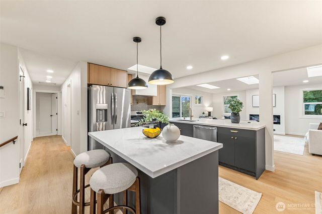 4124 178th Place SW, Lynnwood, WA 98037