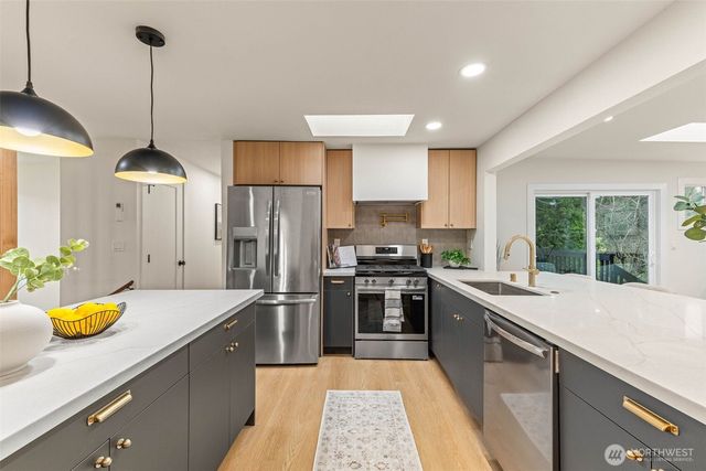 4124 178th Place SW, Lynnwood, WA 98037