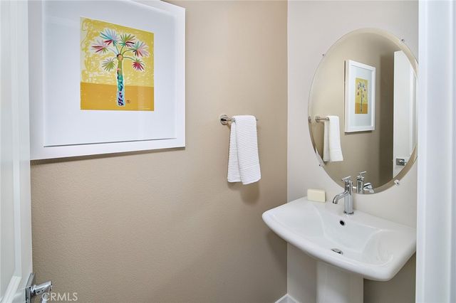 5932 Rockport Rd, Eastvale, CA 92880