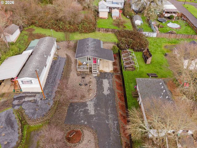 2046 Ne FREEMONT Ave, Roseburg, OR 97470