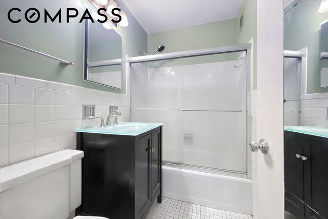 300 E 33rd St Apt 21E, New York City, NY 10016