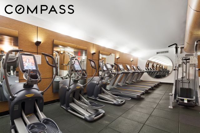 300 E 33rd St Apt 21E, New York City, NY 10016