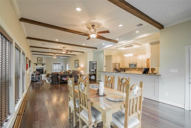 1003 Ellisor Road, New Waverly, TX 77358