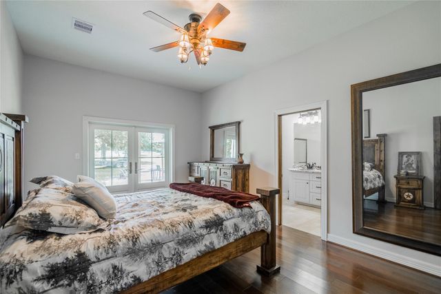 1003 Ellisor Road, New Waverly, TX 77358