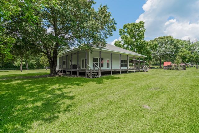 1003 Ellisor Road, New Waverly, TX 77358