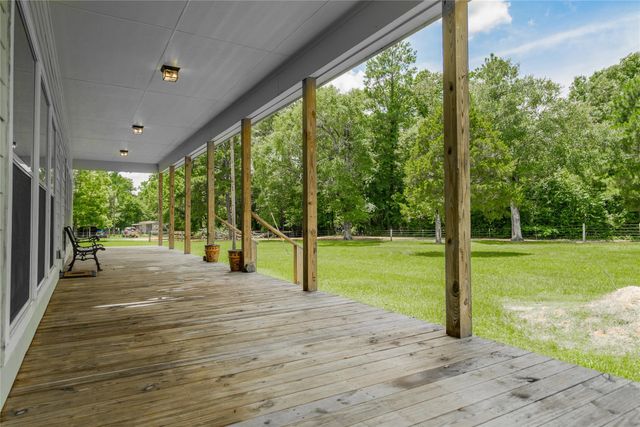1003 Ellisor Road, New Waverly, TX 77358