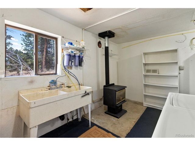 124 Cradle Lake Dr, Divide, CO 80814
