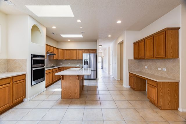 921 Purple Aster Drive, Bernalillo, NM 87004