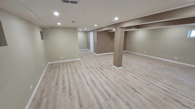 2608 W 97th Street, Evergreen Park, IL 60805