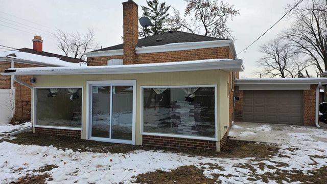 2608 W 97th Street, Evergreen Park, IL 60805