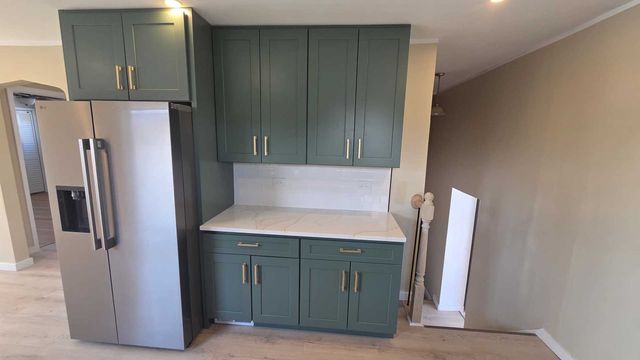 2608 W 97th Street, Evergreen Park, IL 60805