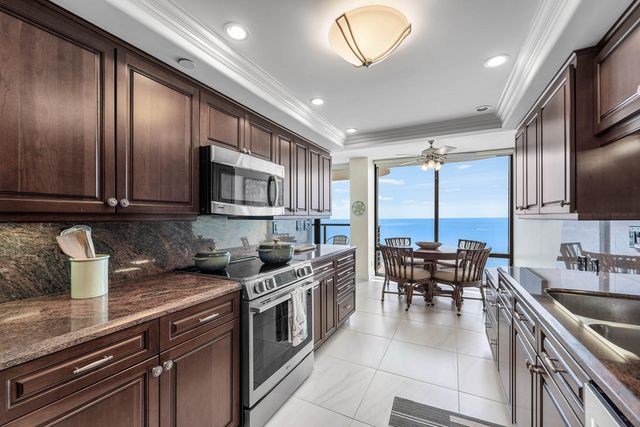 250 S OCEAN Boulevard 8F, Boca Raton, FL 33432