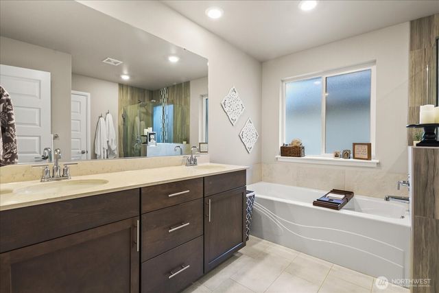 932 121st Avenue SE, Lake Stevens, WA 98258