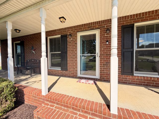 218 Autumn Glen Dr, Murfreesboro, TN 37129