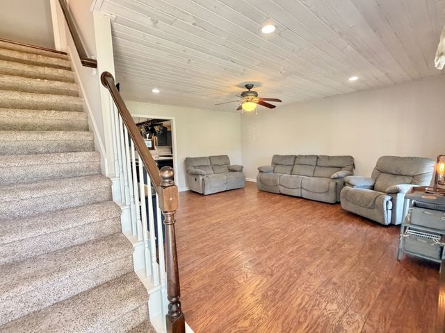 218 Autumn Glen Dr, Murfreesboro, TN 37129