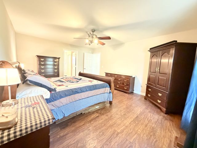 218 Autumn Glen Dr, Murfreesboro, TN 37129