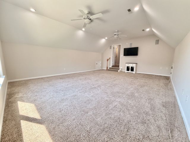 218 Autumn Glen Dr, Murfreesboro, TN 37129