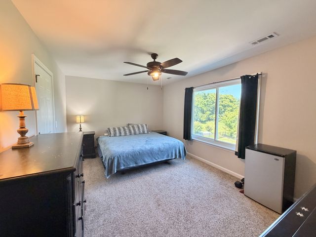 218 Autumn Glen Dr, Murfreesboro, TN 37129