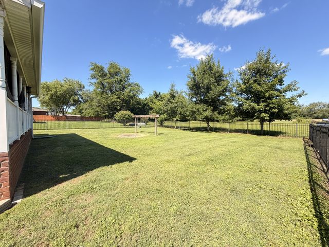 218 Autumn Glen Dr, Murfreesboro, TN 37129