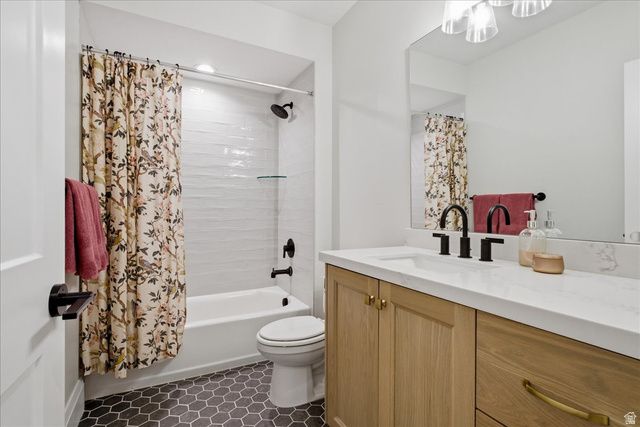 11412 S BINGHAM RIM RD, South Jordan, UT 84009