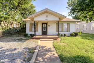 404 W WASHINGTON AVENUE, Iowa Park, TX 76367