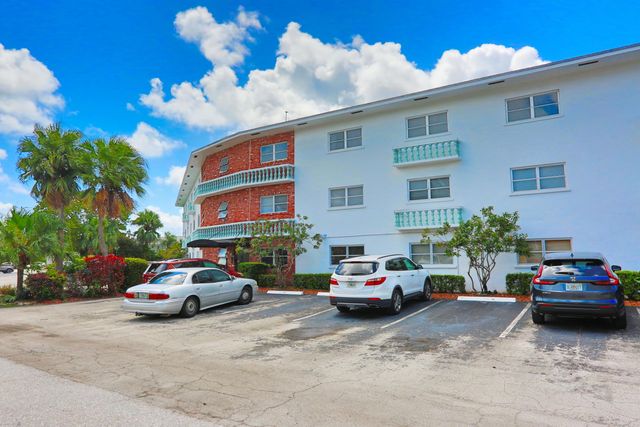 600 Pine Drive 209, Pompano Beach, FL 33060
