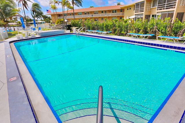 600 Pine Drive 209, Pompano Beach, FL 33060