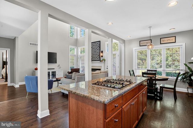 14 CLAYTON CT, Exton, PA 19341