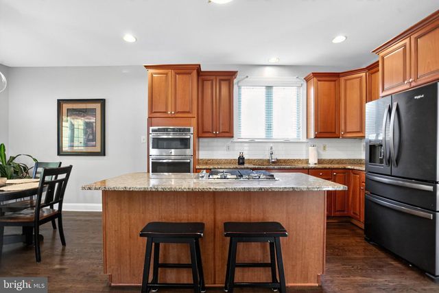 14 CLAYTON CT, Exton, PA 19341