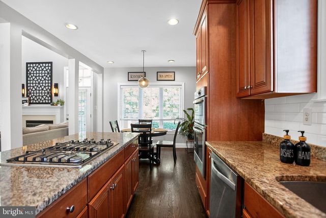 14 CLAYTON CT, Exton, PA 19341