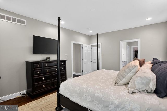 14 CLAYTON CT, Exton, PA 19341