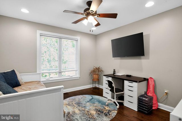 14 CLAYTON CT, Exton, PA 19341