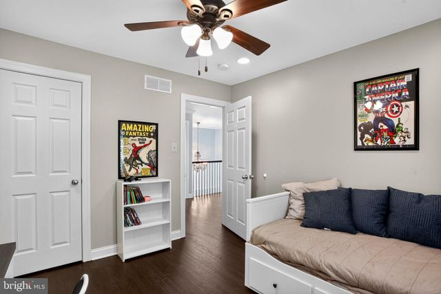 14 CLAYTON CT, Exton, PA 19341