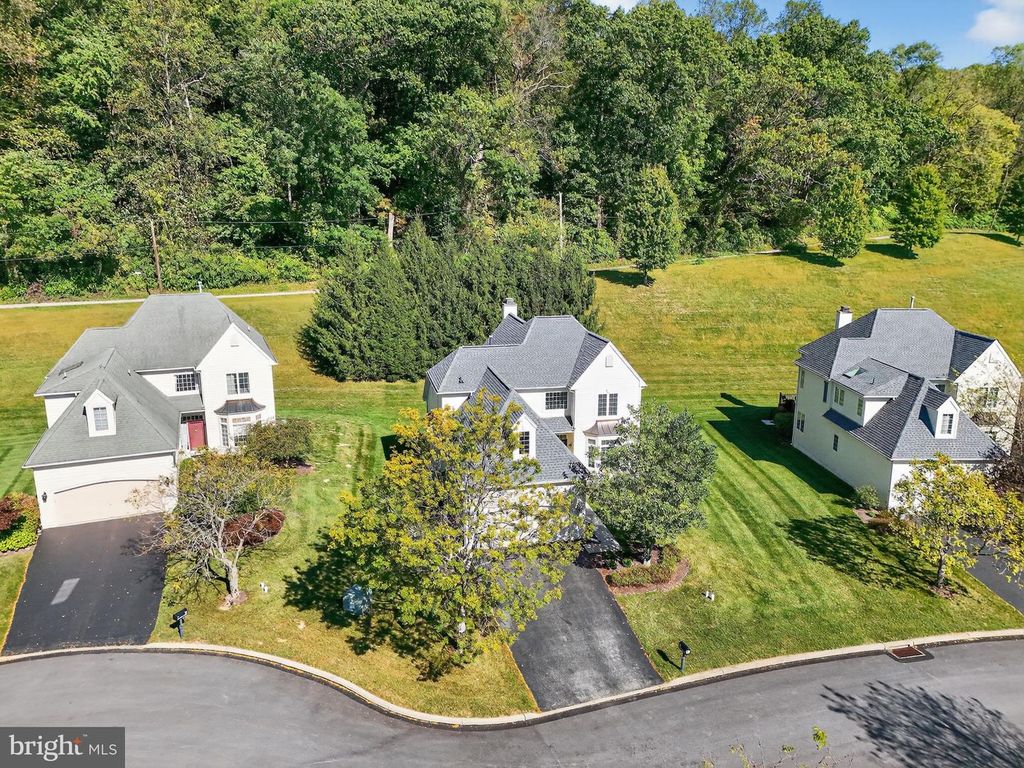 14 CLAYTON CT, Exton, PA 19341