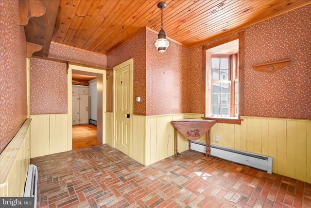 414 E MAIN, Annville, PA 17003