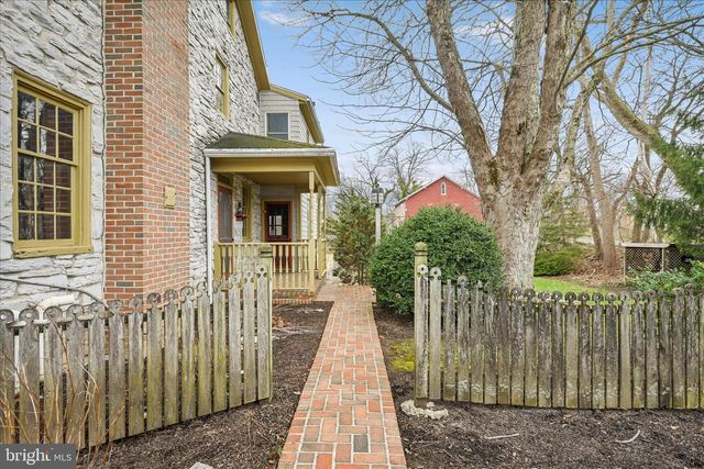 414 E MAIN, Annville, PA 17003