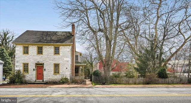 414 E MAIN, Annville, PA 17003