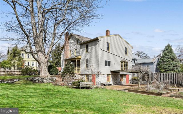 414 E MAIN, Annville, PA 17003