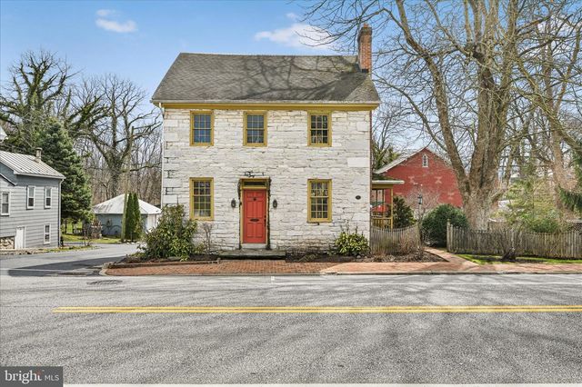 414 E MAIN, Annville, PA 17003