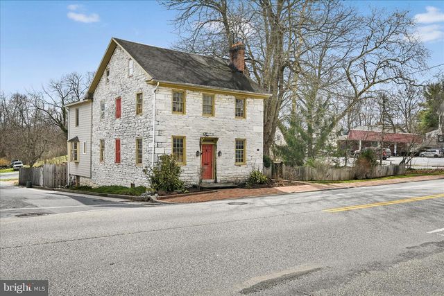 414 E MAIN, Annville, PA 17003